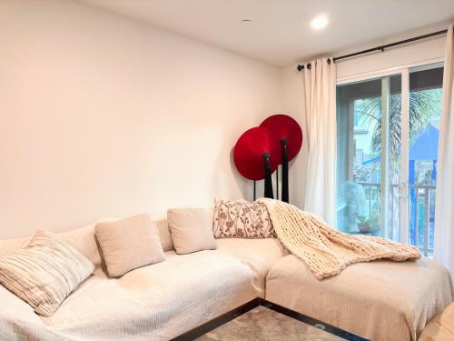 Cozy Blue Haven Bright & Peaceful Room in Chino Hills (CA)