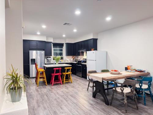 Cozy Blue Haven Bright & Peaceful Room in Chino Hills (CA)