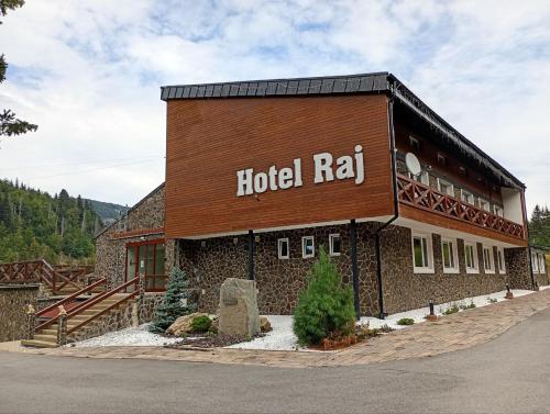 Hotel Raj