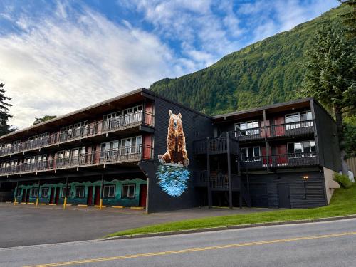 Waterfront on Glacier in Juneau
