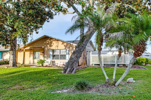 Boat Ramp, Fishing Pier & Game Room Retreat in Edgewater (FL)