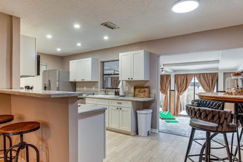 Boat Ramp, Fishing Pier & Game Room Retreat in Edgewater (FL)