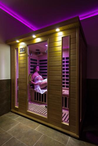 sauna, Allium Apartment in Mako