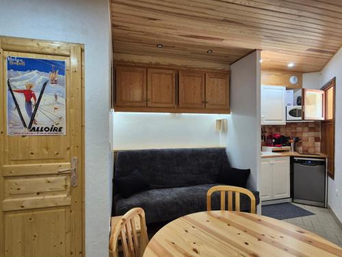 Studio 4 pers. exposé Sud - FR-1-263-670