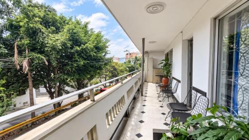 Casa Clásica con balcón, Centro Medellín, Casa Villa