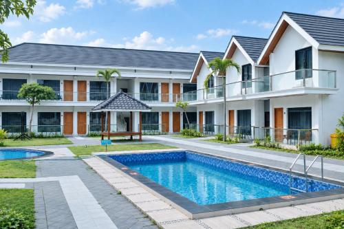 Bassein, Grand Wijaya Hotel dan Villa Sarangan in Sarangan
