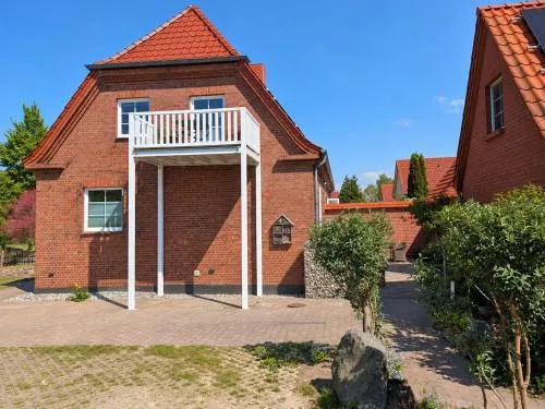 Aktivhof "SONNENINSEL" Ferienwohnung mit Balkon & Strandnähe-ideal für Familien in Kühlungsborn, Deutschland