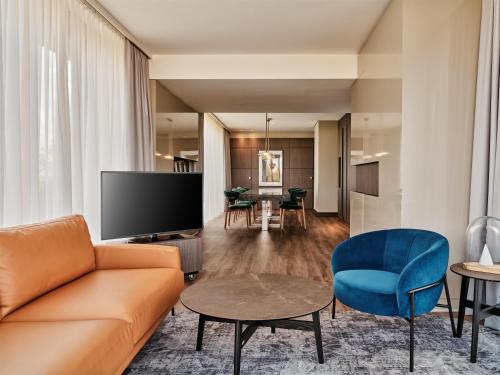 Suite, presidential, with views, terrace