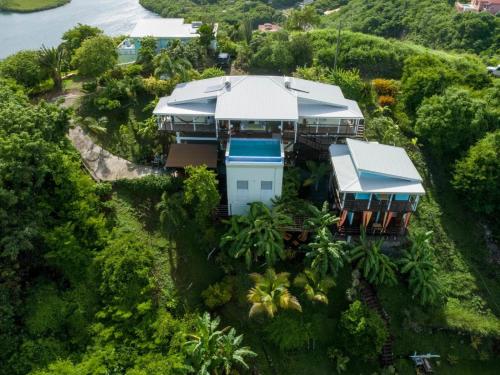 Luxury Grenada Villa Sea Views & Private Deck apts in Grand Anse