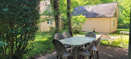 17 Gites famille,OU 2 Gites avec Spa, Piscine, Restaurant, 4KM de Conques,Navette sur Demande 5