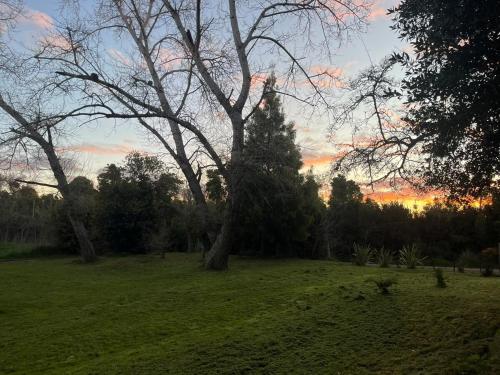 Refugio de Campo con Gran Parque y Quincho A 15 min de Pinamar