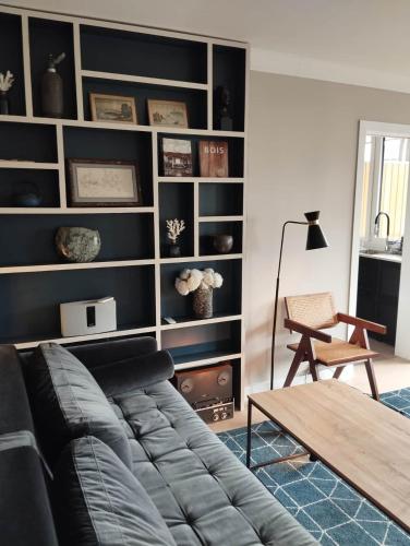 parisapartmenteiffel - large modern 55 sqm - view & terrace