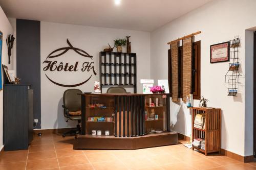 Lobby, HOTEL H1 ISALO in Ranohira
