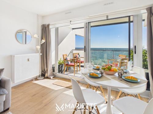 -CORAIL- Studio vue mer, balcon & parking a Concancarneau