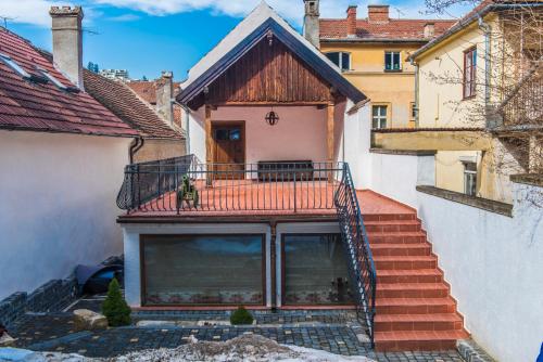 Casa Veche - Accommodation - Brașov