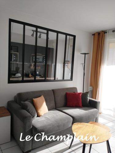 T2 standing 50m2, parking, centre-ville, au calme