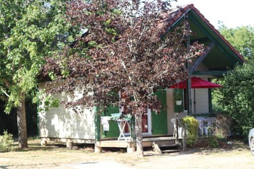 2 bedrooms, 4 beds