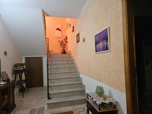 HouseMary in Олівето Сітра