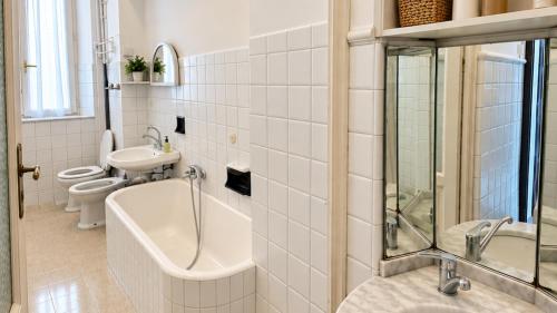 4 bedrooms, 4 beds