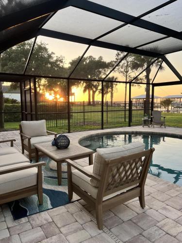 Faciliteiten, Spacious 3BR home with private pool and water views in Yulee Easy access to Amelia Island in Yulee