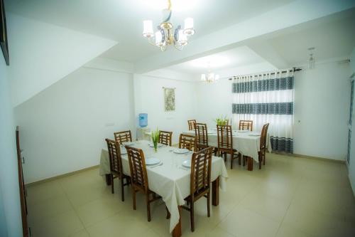 Restaurant, Crimple Cottage by Ceylon Rare Finds in Nuwara Eliya