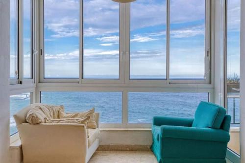 Rokna Suites - Seafront - Center by Haven and Keys