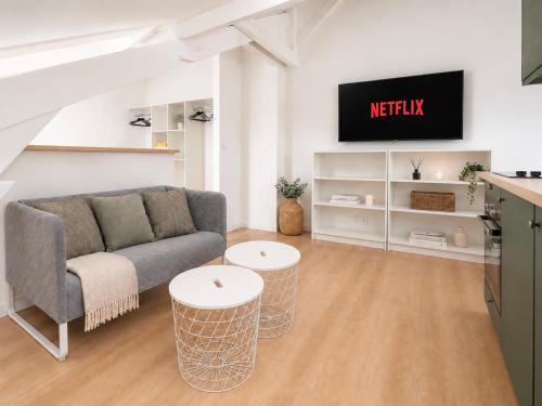 Studio cosy, wifi et Netflix - 5 min gare - Corbeil - Location saisonnière - Corbeil-Essonnes