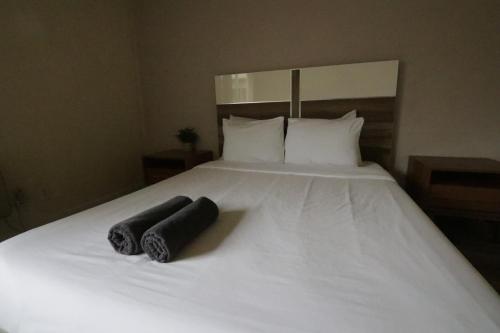 Beverly Hills Studio Suite