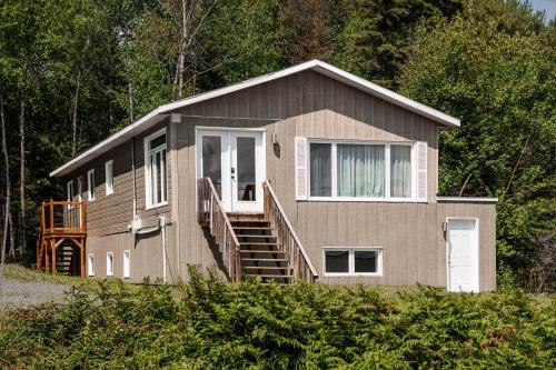 Double House - Mont-Video