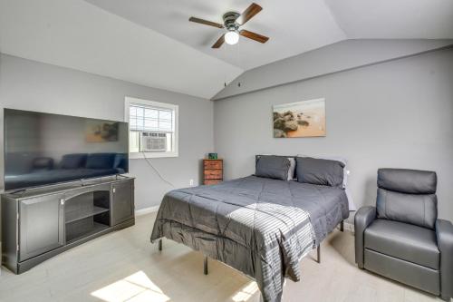 Dual-Deck Canton Escape w/ Spacious Yard! in Canton (Missisipi)