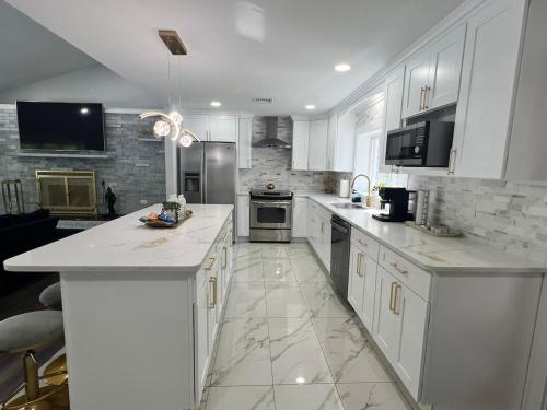 Kitchen, The Catskills Stone Getaway in Cairo (NY)