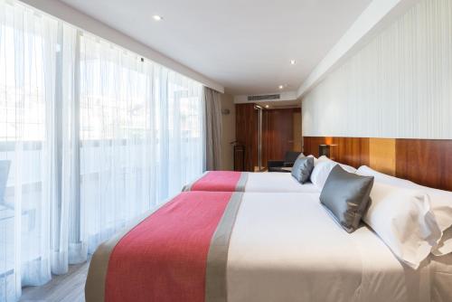 Superior Double Room with Terrace image 7