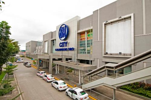 Uptown CDO Room with Parking WIFI near Macahambus Hill Cave