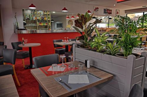 Hotel Restaurant Les Jardins D'Epône - image 3