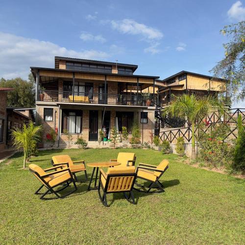 The Handcrafted Hotel by Azizi Life in Gitarama