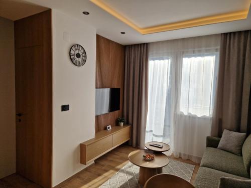 Green Nest