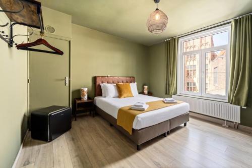 1 queen bed
