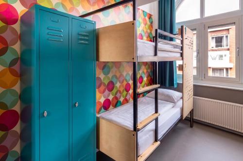 1 twin bed
