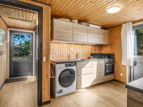 Konyha, Holiday Home Atreju - 2km from the sea by Interhome in Bedsted Thy