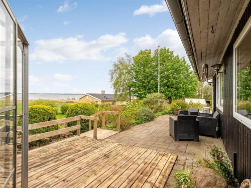 Erkély/terasz, Holiday Home Brunetta - 200m to the fjord by Interhome in Sillerslev
