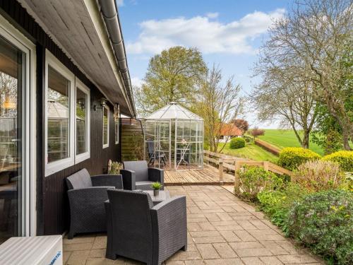 Erkély/terasz, Holiday Home Brunetta - 200m to the fjord by Interhome in Sillerslev