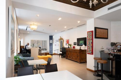 Rex Lifestyle Hotel in Lungomare Caracciolo