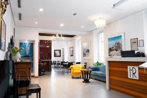 Rex Lifestyle Hotel in Lungomare Caracciolo