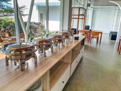 Restaurant, Stone Valley Resort & Beach in Bedoyo