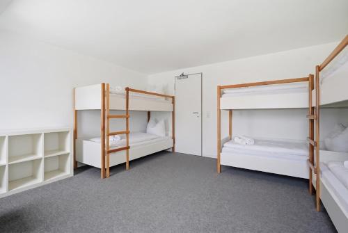 3 bunk beds