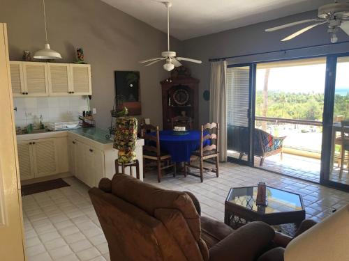 Ocean and Golf Views - Walk to Beach & Downtown
