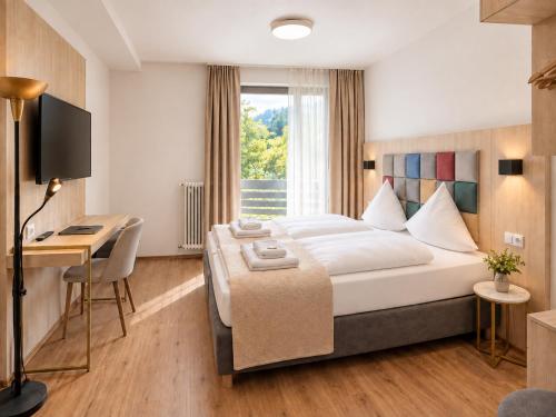 Zimmer mit 2 einzelbetten, balkon
