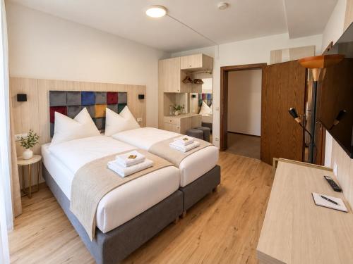 Hotel Restaurant Kurparkblick inkl Pfalzcard & OPNV Ticket in Bad Bergzabern
