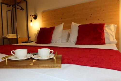 Neapolitan Suites
