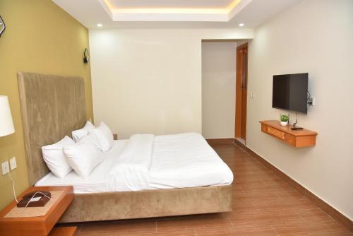 Bridge Residency Modern Living, 313 in 무자파라바드